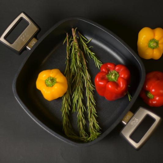 Skk - Titanium Square Casserole with Lid