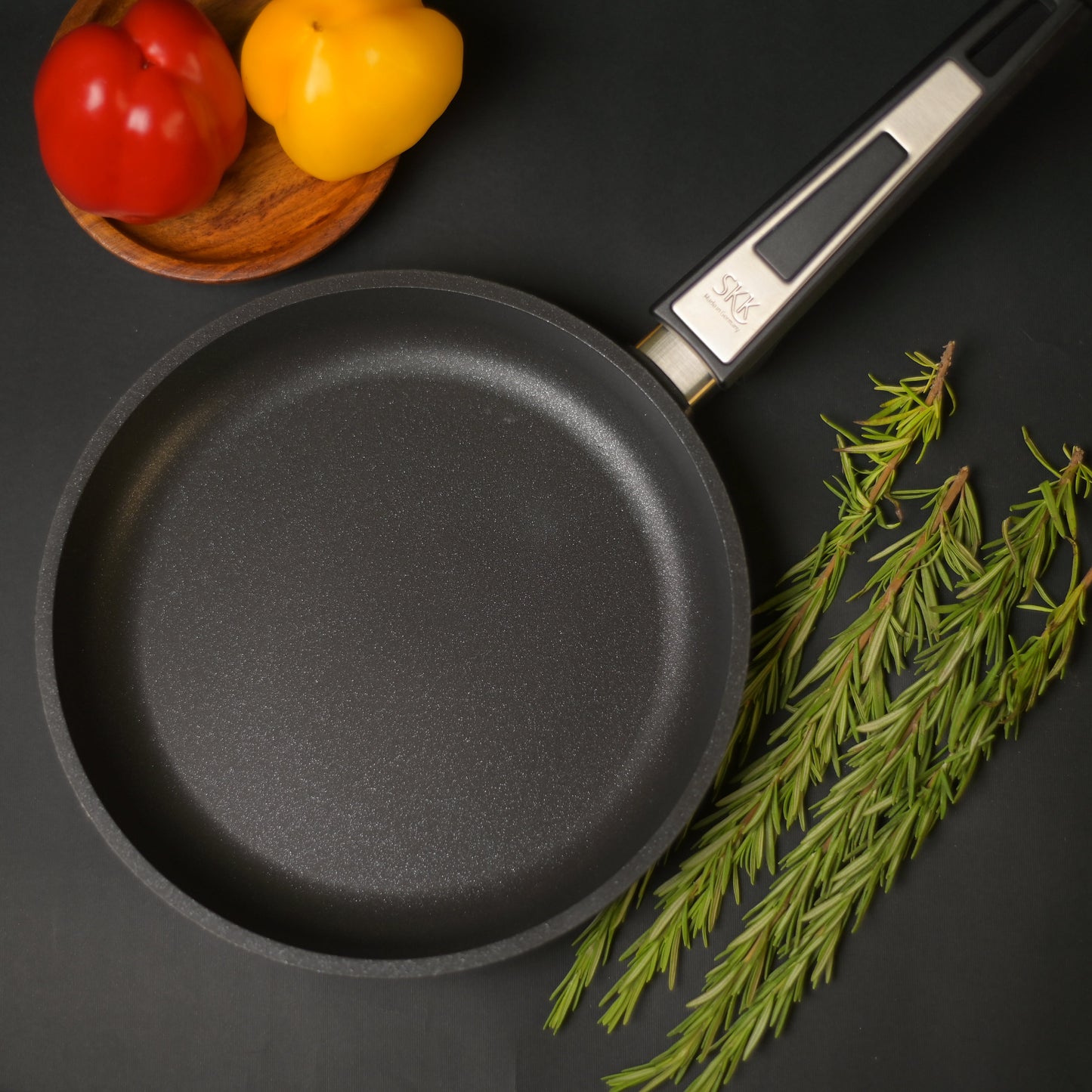 Skk -Titanium Frying Pan