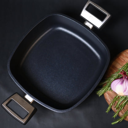 Skk - Titanium Square Casserole with Lid